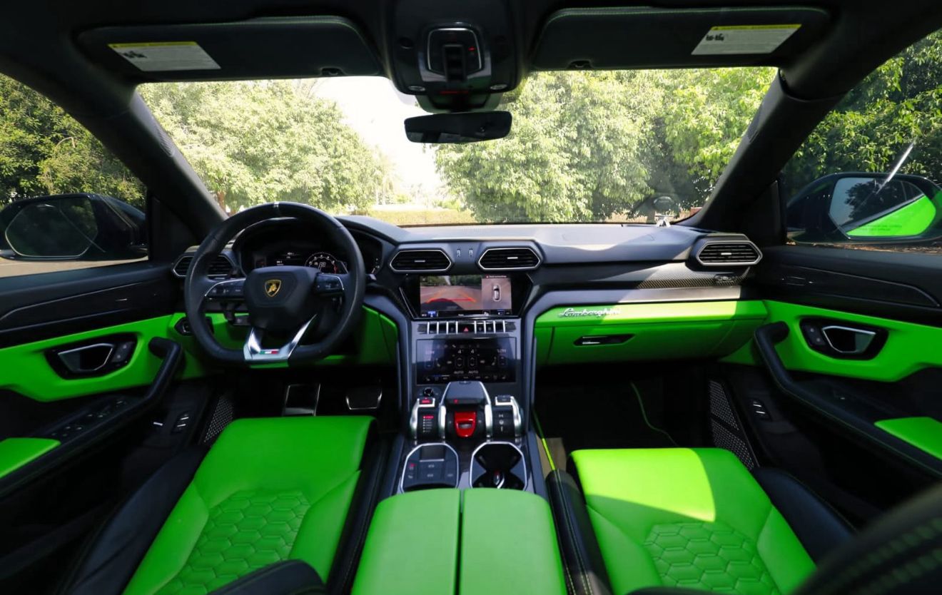 Lamborghini URUS (2023)