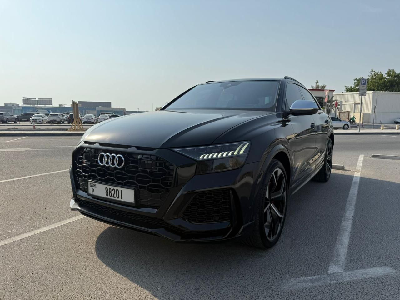 Audi RSQ8