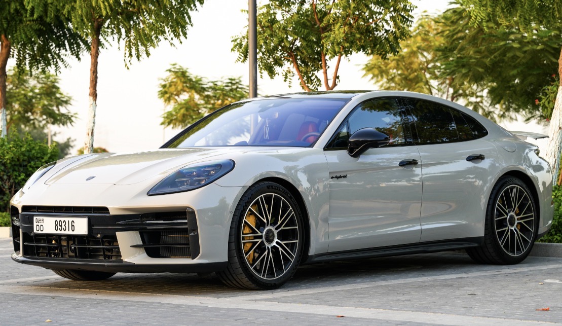 Panamera Turbo S E-Hybrid (2025)