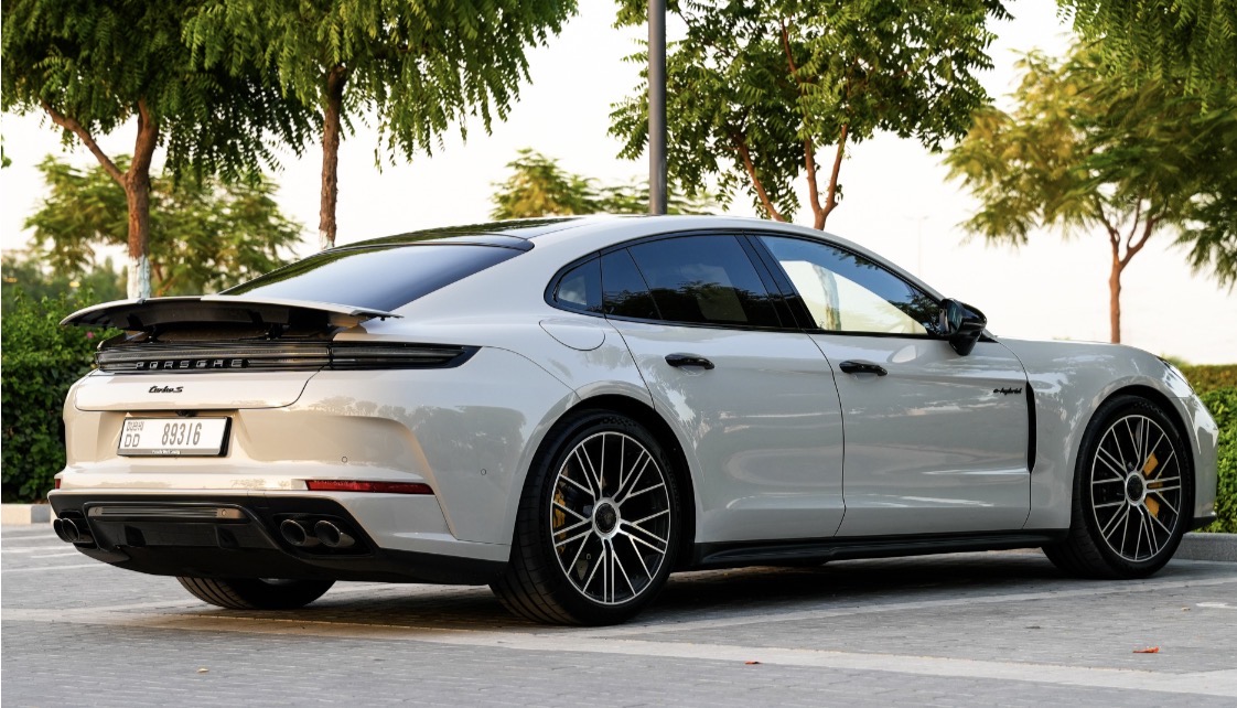 Panamera Turbo S E-Hybrid (2025)