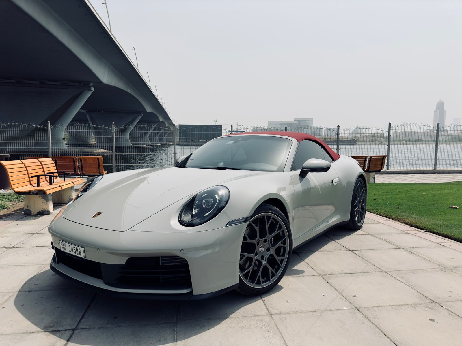 Porsche 911 (2025)