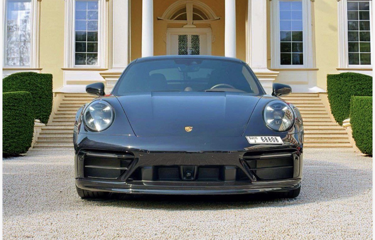 Porsche 911 GTS (911j)