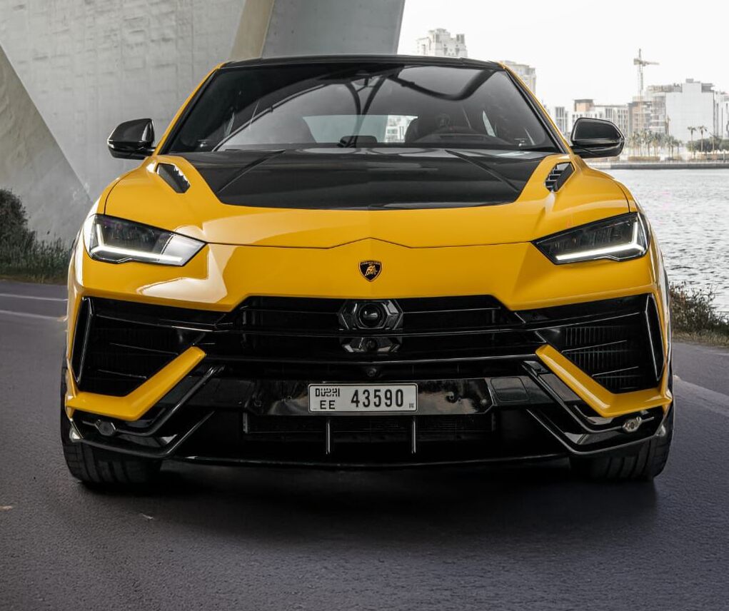 Urus performance jaune